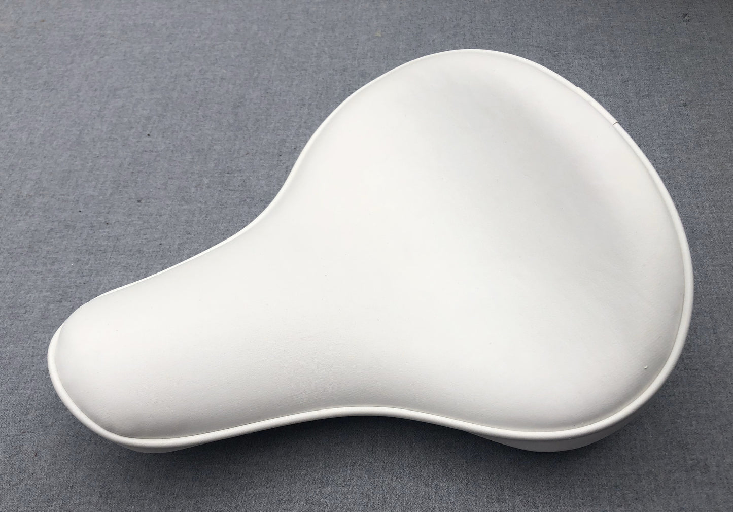 Universal Long Nose Seat Harley Yamaha Chopper Bobber Honda Triumph Spring White