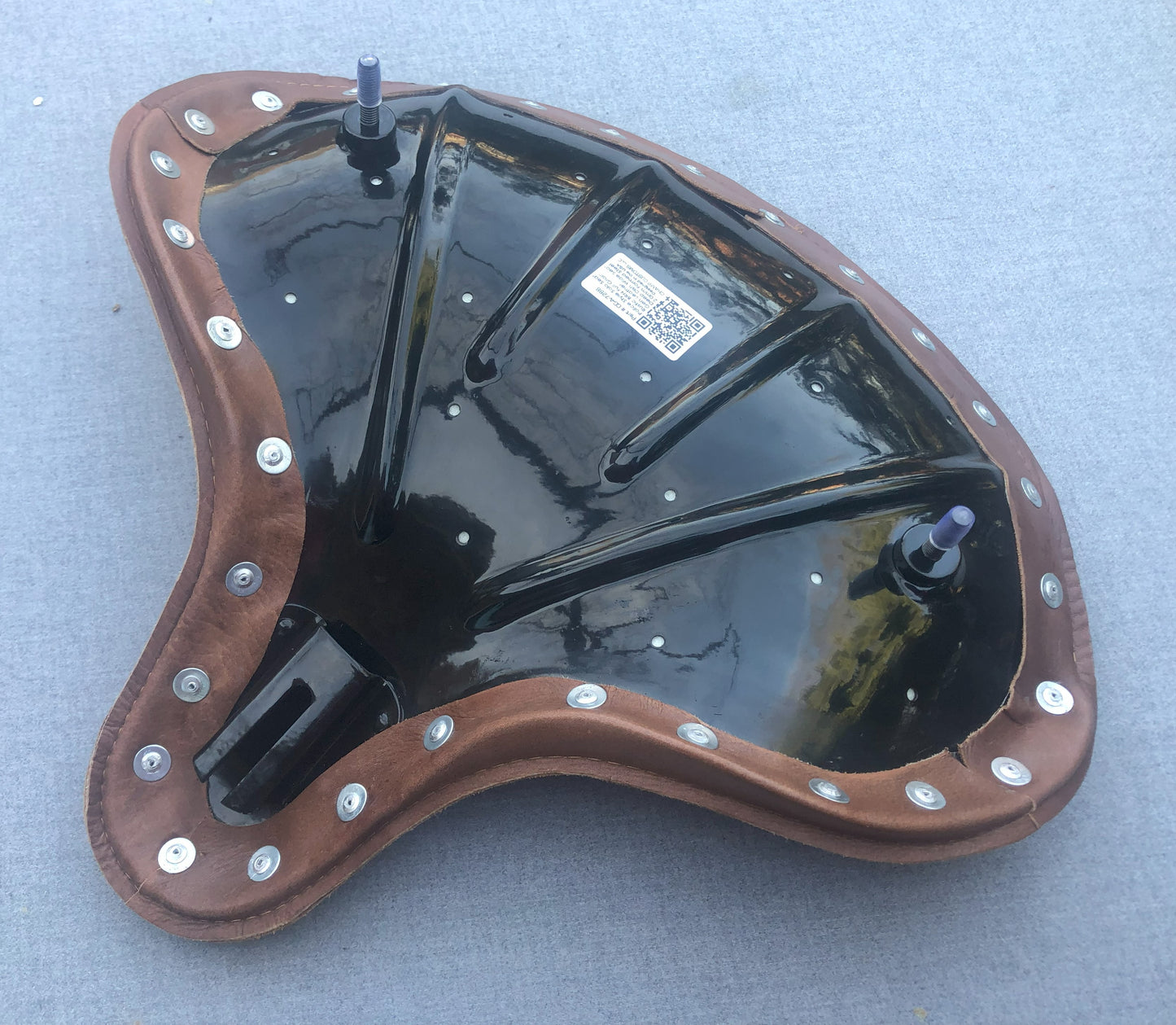 Harley Police Style Leather Seat for Panhead, Knucklehead & Flathead – Antique Brown | Champ Customs