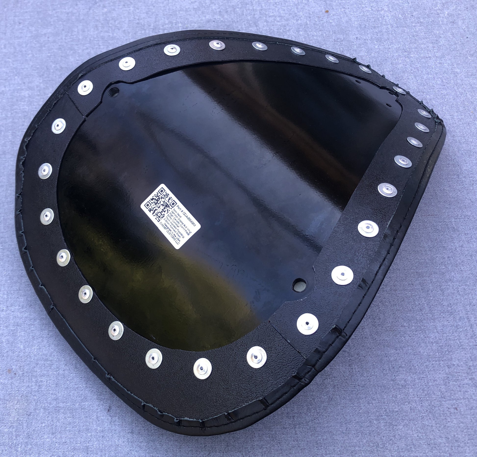 Harley Davidson Sportster Seat with Kit Springs XL883 XL1200 - Champ Customs Shop