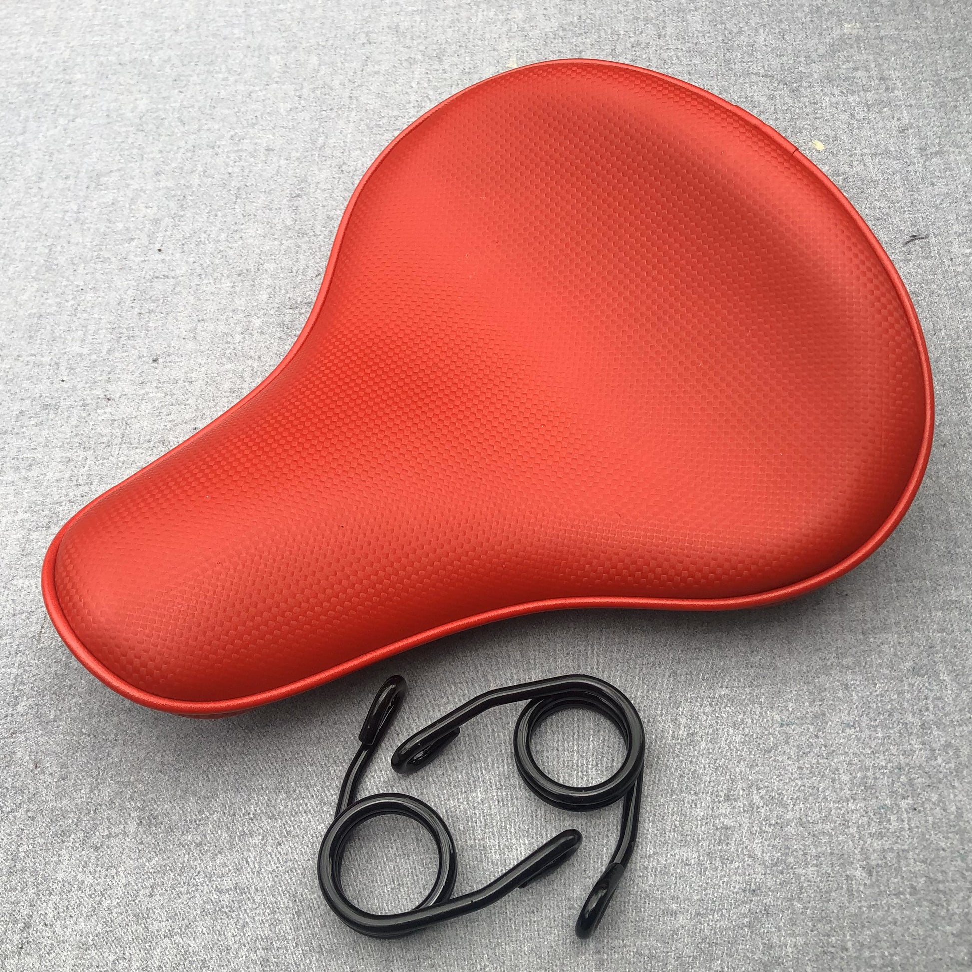 Universal Long Nose Seat Harley Yamaha Chopper Bober Honda Triumph spring carbon - Champ Customs Shop