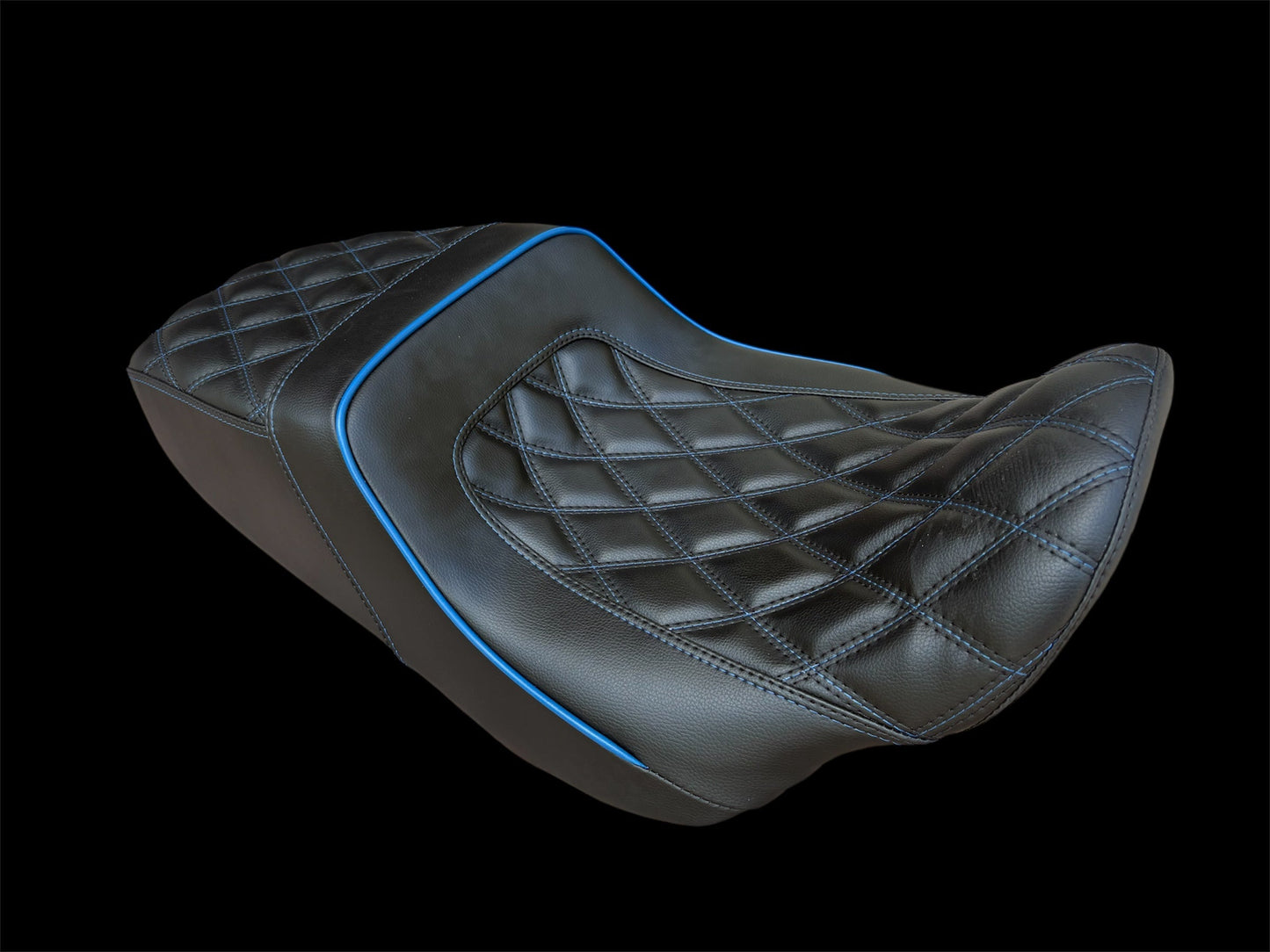 Champs Freedom Touring Seat – Signature Series for Harley Touring & CVO Champ Customs Shop
